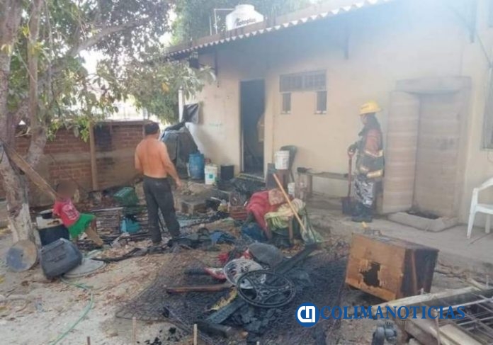 01 incendio casa en Manzanillo