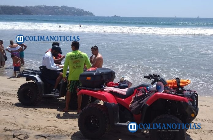 Salvan a 3 turistas de Jalisco de ahogarse en playa Olas Altas de Santiago