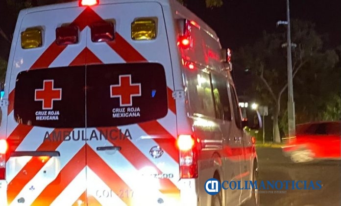 ambulancia colima noche