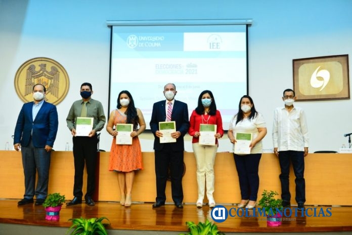 Analizan uso de internet y redes sociales en evento Elecciones y democracia 2021