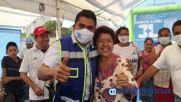JLP con vecinos de El Colomo (1)