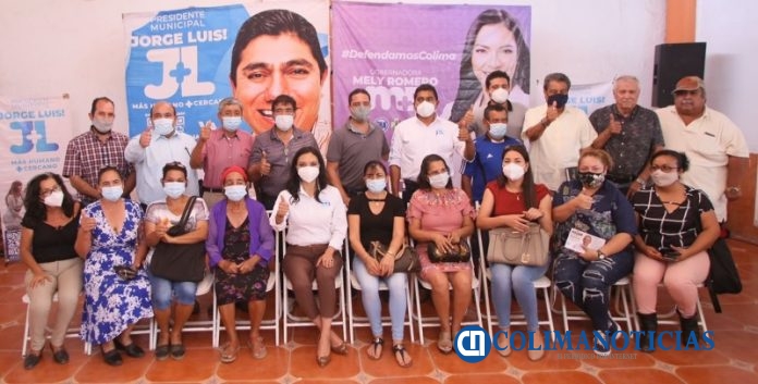 Apoyan transportistas de Manzanillo a Mely