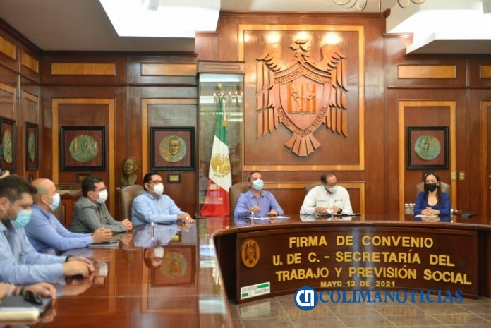Firma de convenio UdeC-STPS
