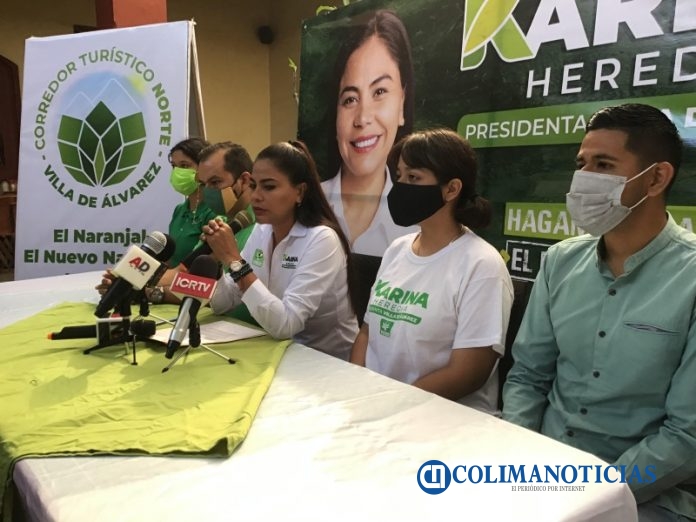 karina en rueda de prensa