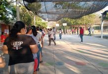 Con ligeros retrasos abren casillas para votar en Manzanillo
