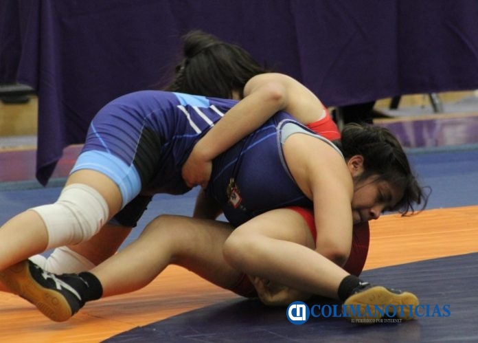 Colimense obtiene quinto lugar en luchas asociadas