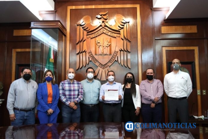 Entrega INFOCOL constancia de cumplimiento de transparencia a la UdeC_a