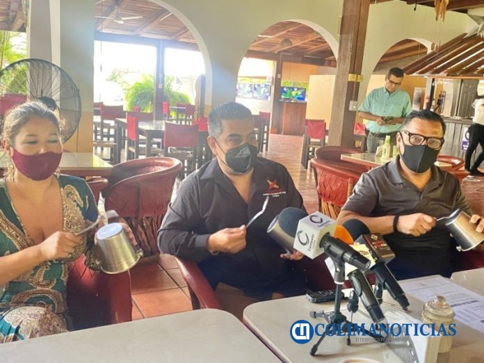A ‘cacerolazos’ restauranteros llaman a consumir en sus negocios