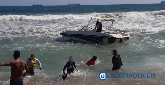 volcadura de lancha en Manzanillo