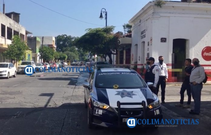 Indigente muere de un infarto en una tienda de abarrotes en El Rastrillo
