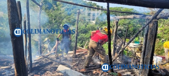 Sofocan incendio en vivienda de colonia Nuevo Miramar