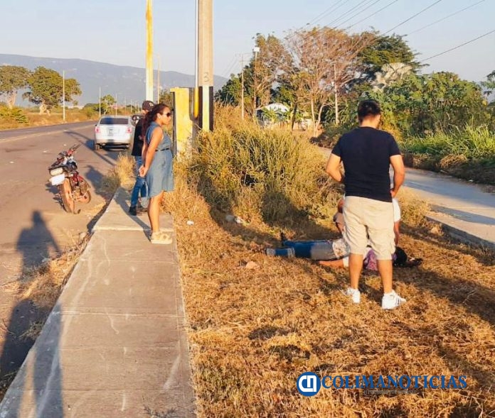accidente mujer en motocicleta