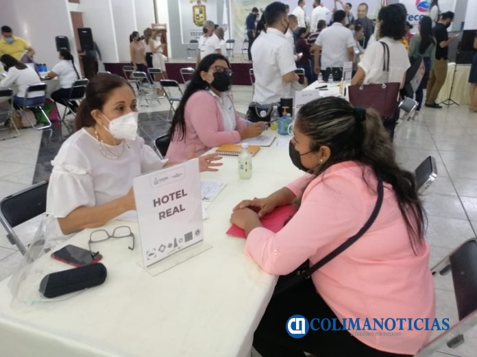feria empleo tecoman