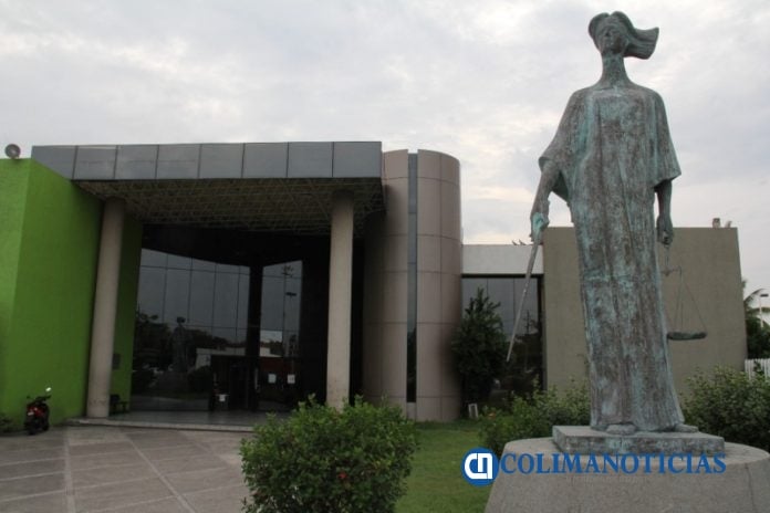 fiscalia colima