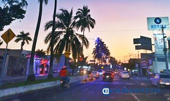 transito vial camino real colima