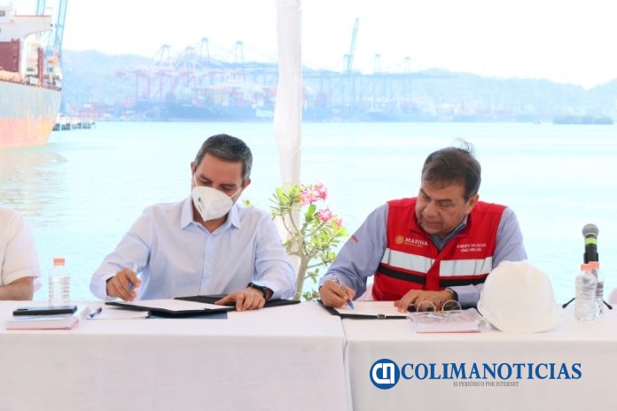 Firma de convenio UdeC-COPOMA_a