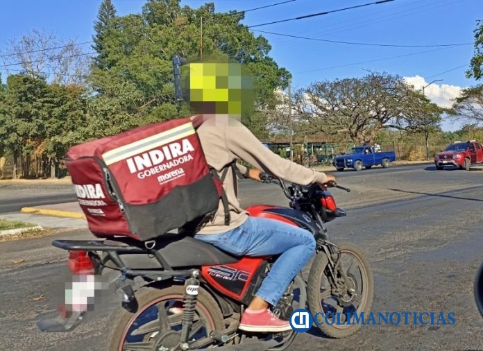 Repartidores en motocicletas 2