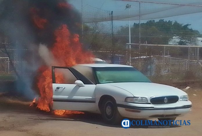incendio de carro en la villa