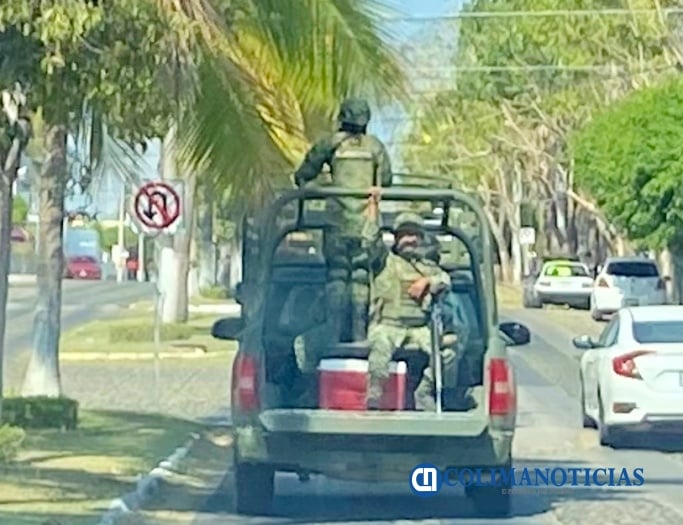 marinos y ejercito en Colima