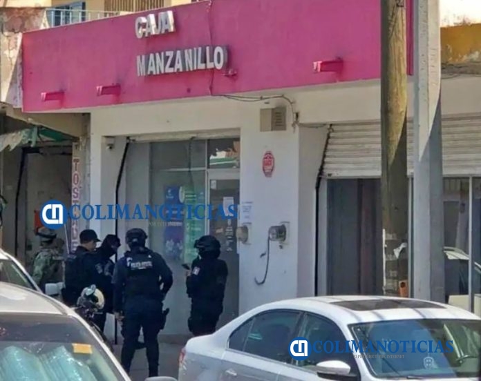Asaltan Caja Popular Manzanillo sucursal Santiago