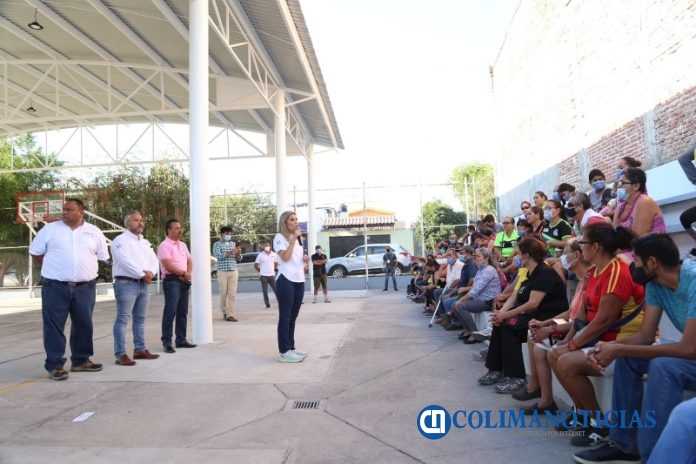Entrega Ayuntamiento de Colima primer cancha techada en menos de 6 meses