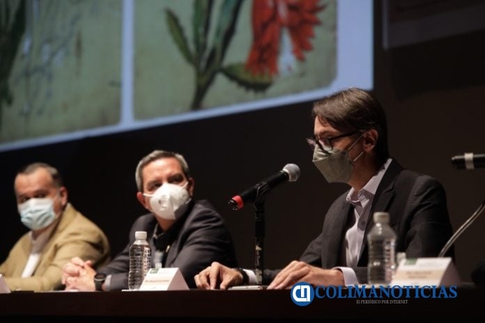 Presentan el libro de Ricardo Castro editado por la UdeC_Eduardo Escoto, presentador