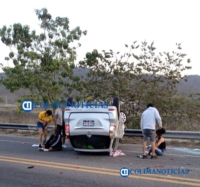 Volcadura en el libramiento El Naranjo deja 6 lesionados