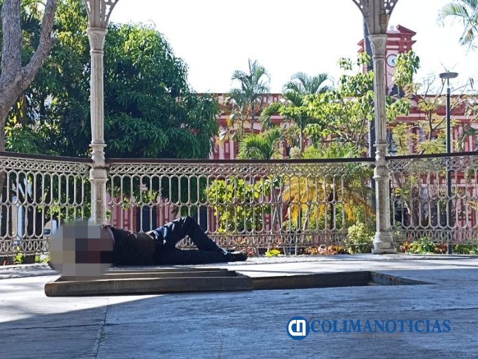 indigente en el centro de colima AM