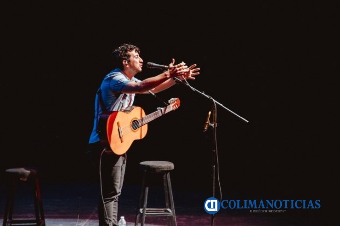 Concierto de Fernando Paredez en el Teatro Universitario