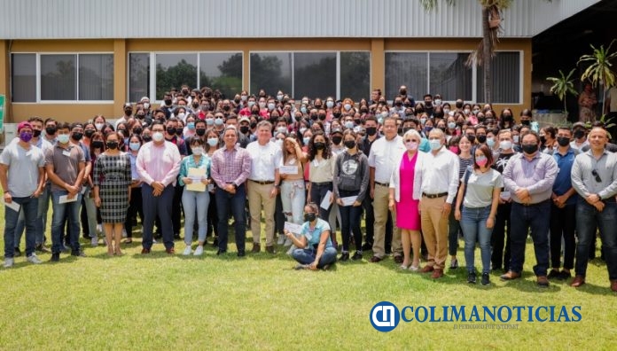 PRINCIPAL_Entrega de becas Coca-Cola