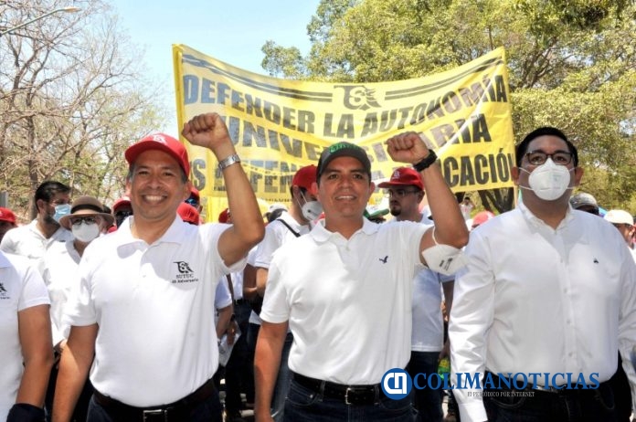 Participa UdeC en desfile del trabajo