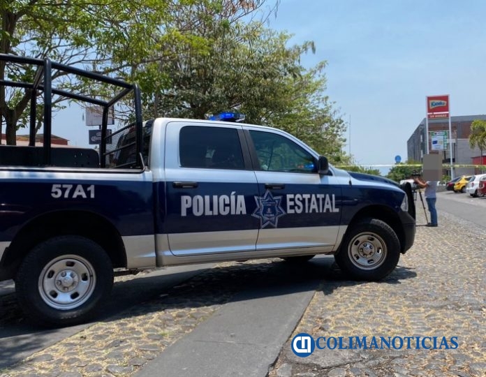 Un muerto y dos heridos en balacera a fuera de lote de autos en Colima3