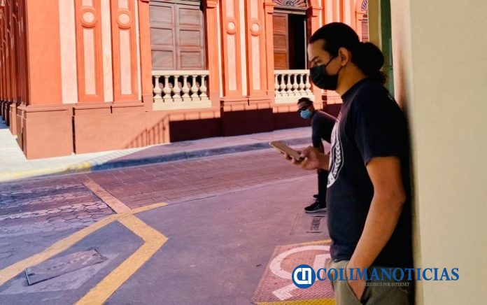 jovenes cubrebocas