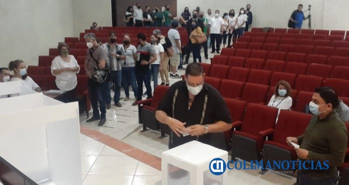 Inicia la Jornada Electoral del SNTE395