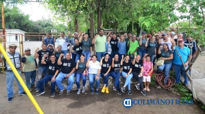 Ayuntamiento de Colima resuelve falta de luminarias en Alpuyequito23