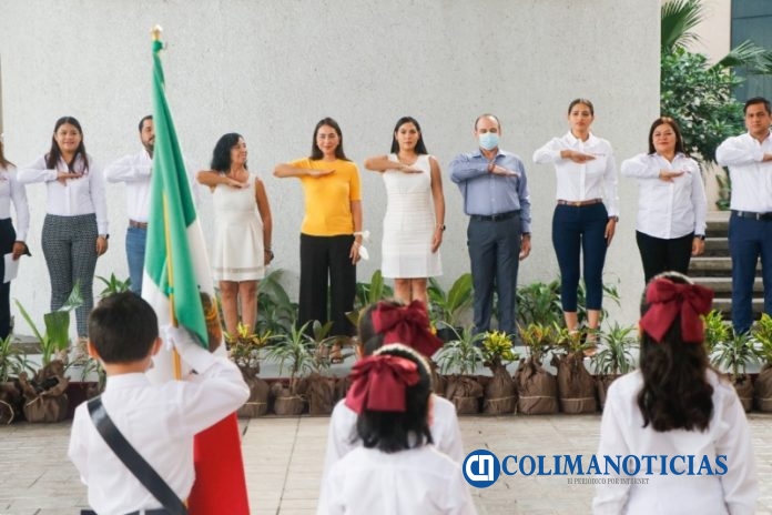 ceremonia civica colima