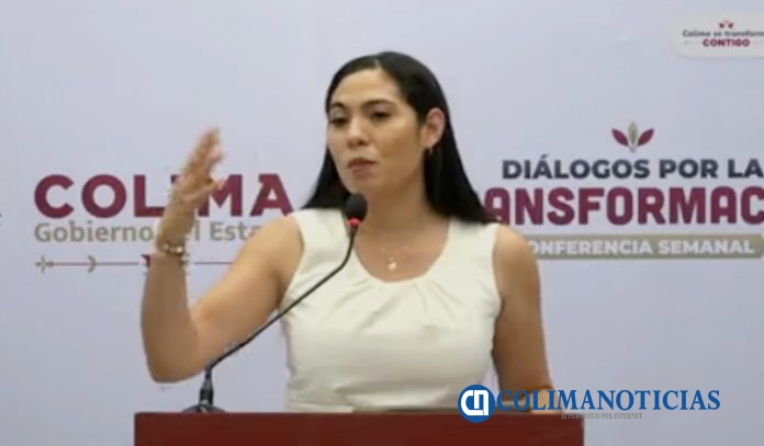 indira en conferencia