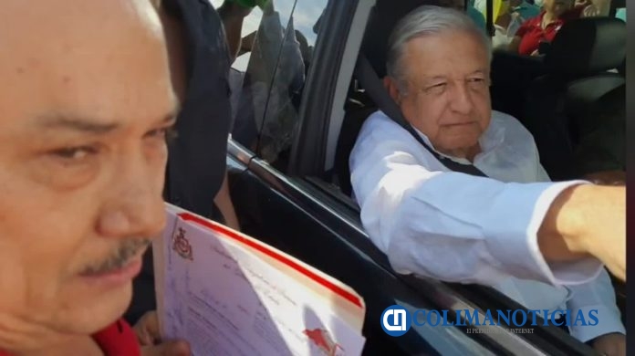 Martin Flores - AMLO