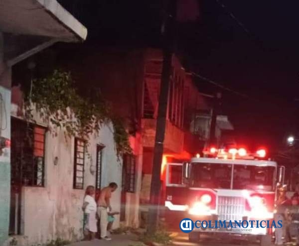 Se incendia cilindro de gas en una vivienda del Centro de Manzanillo