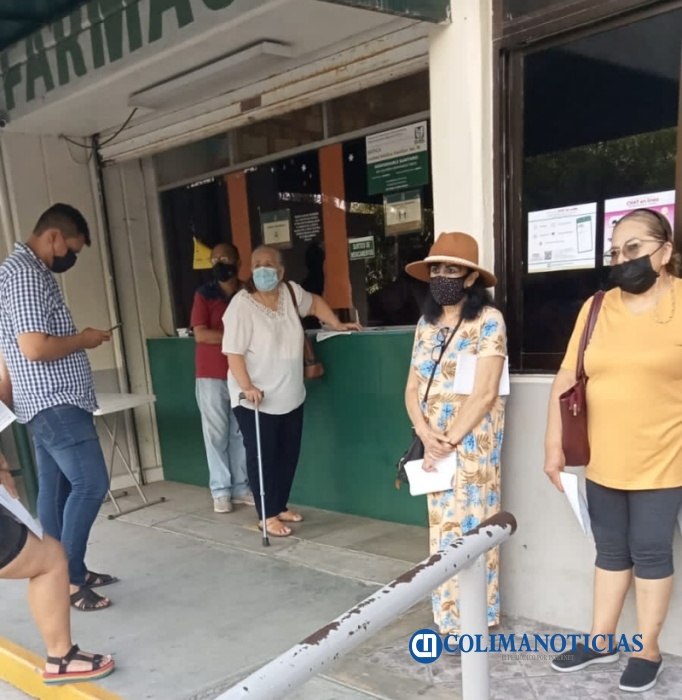 denuncian mal servicio farmacia imss