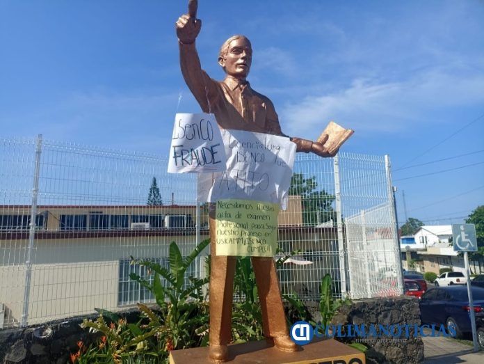 estudiantes isenco Bloquean avenida De los Maestros3