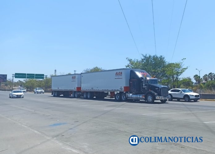 libramiento y trailer colima