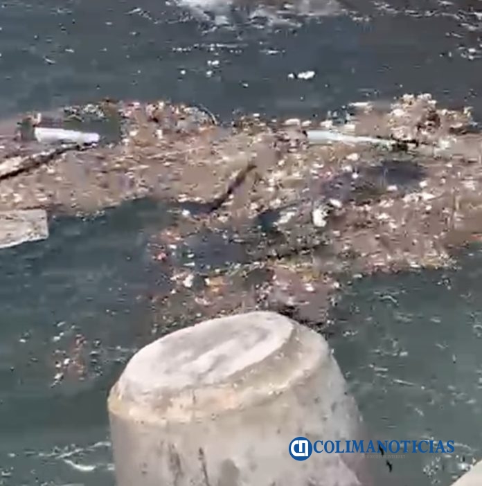 Localizan cuerpo de una mujer flotando por la playa de San Pedrito
