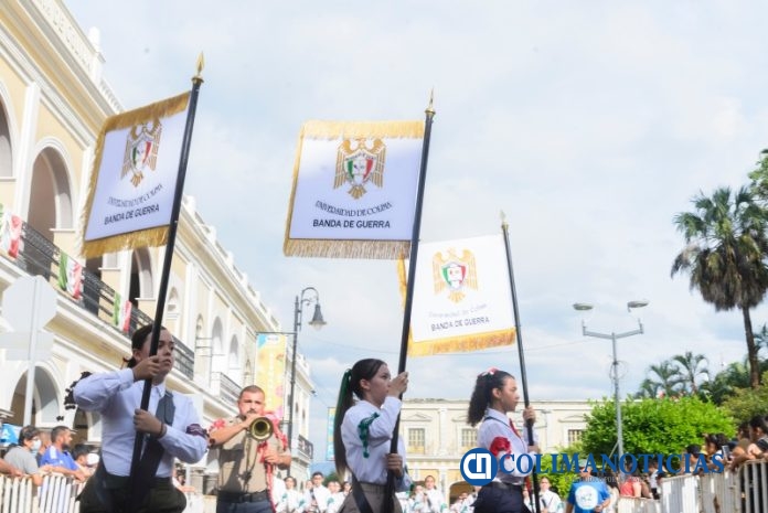 Participa UdeC en desfile por inicio de la Independencia_h