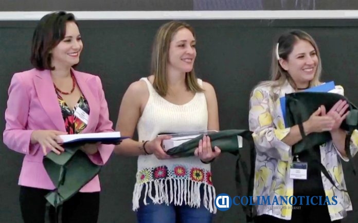 Participa universitaria en concurso nacional 3MT_Karla Marina Delgado_Primero y segundo lugar