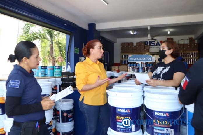 Visita Tey comercios de la Avenida Pablo Silva, coloca los QR de Proximidad Policial5