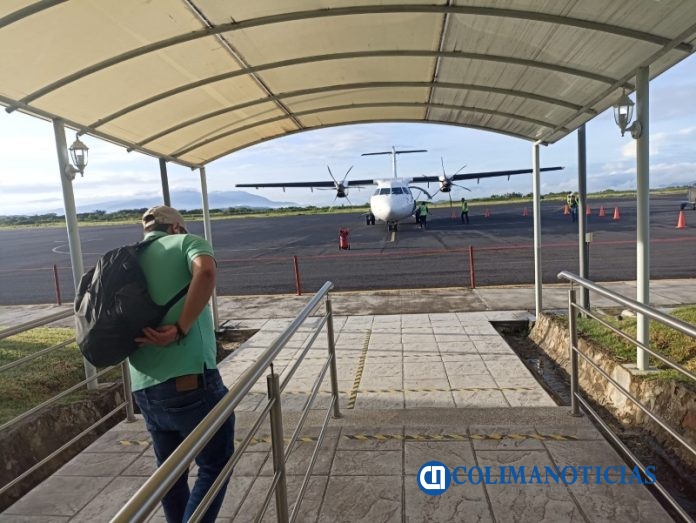 pasajero colima aeropuerto