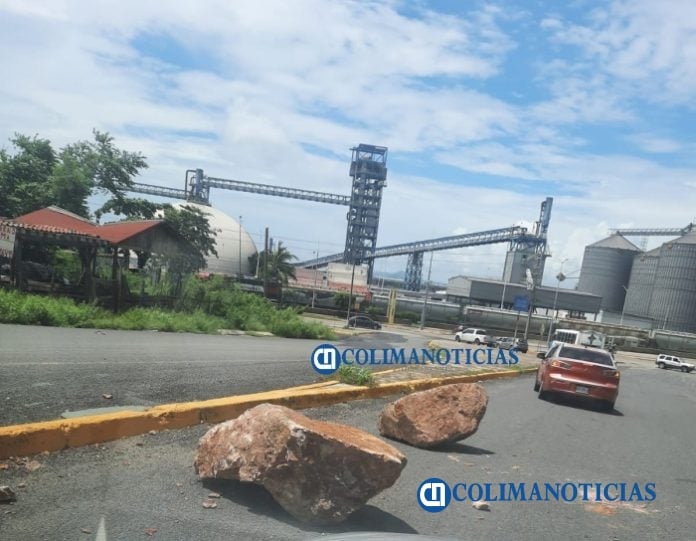 sismo rocas libramiento Tapeixtles