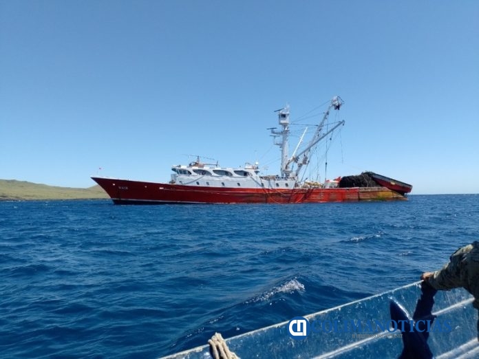 Marina auxilia a una persona lesionada, en inmediaciones de Isla Socorro3
