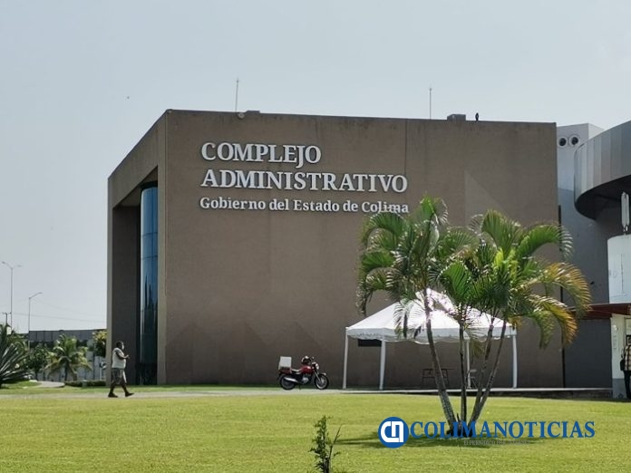 Trabajadores del Complejo Administrativo urgen a Gobierno de Colima instalar salidas de emergencias en edificios A y C2